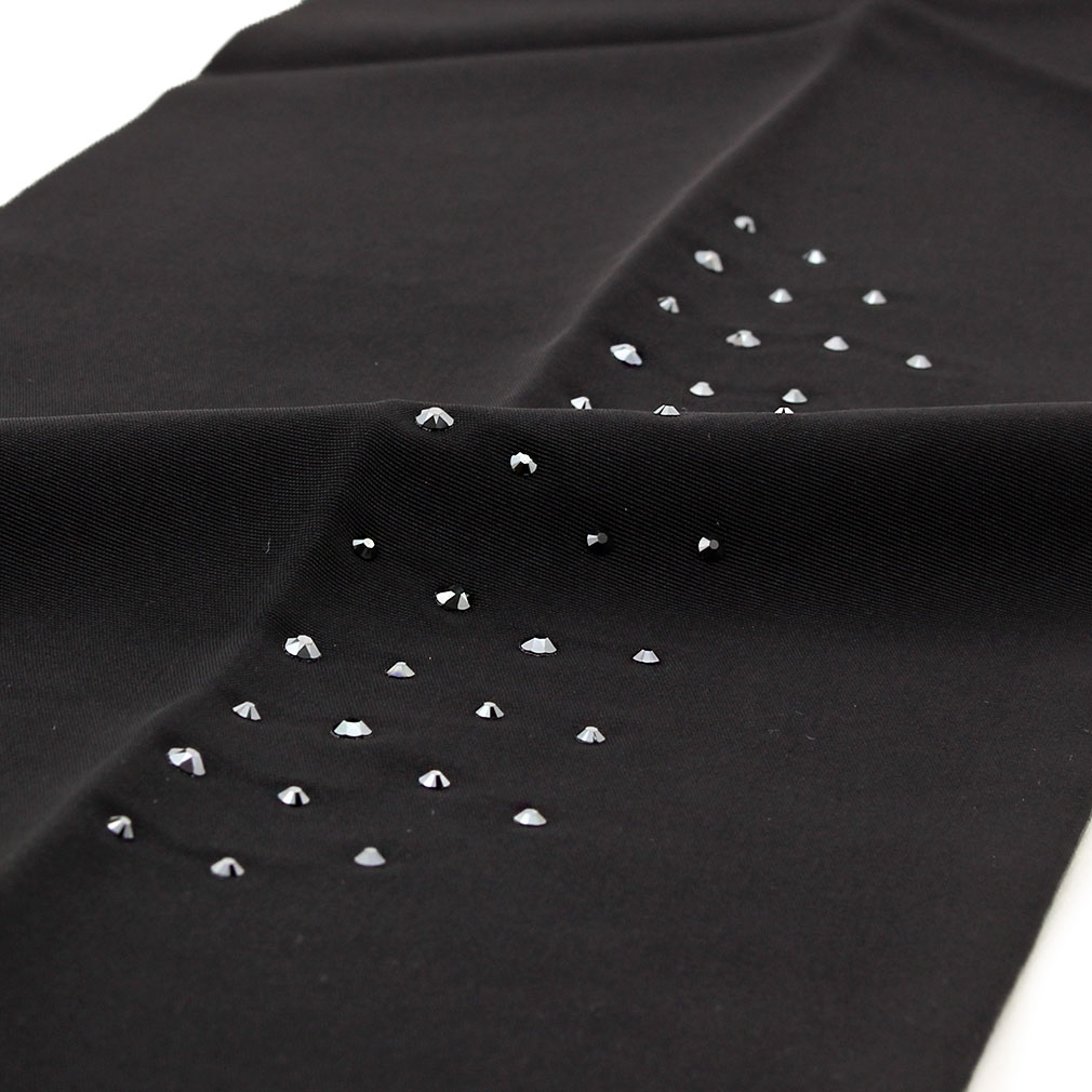 半襟 半衿 刺繍 振袖 成人式 黒 白 ベージュ 灰 緑 留袖 訪問着 黒留袖 全5色 ポリエステル 日本製 はんえり スワロフスキー swarovski 高級 半衿 シルエリー 