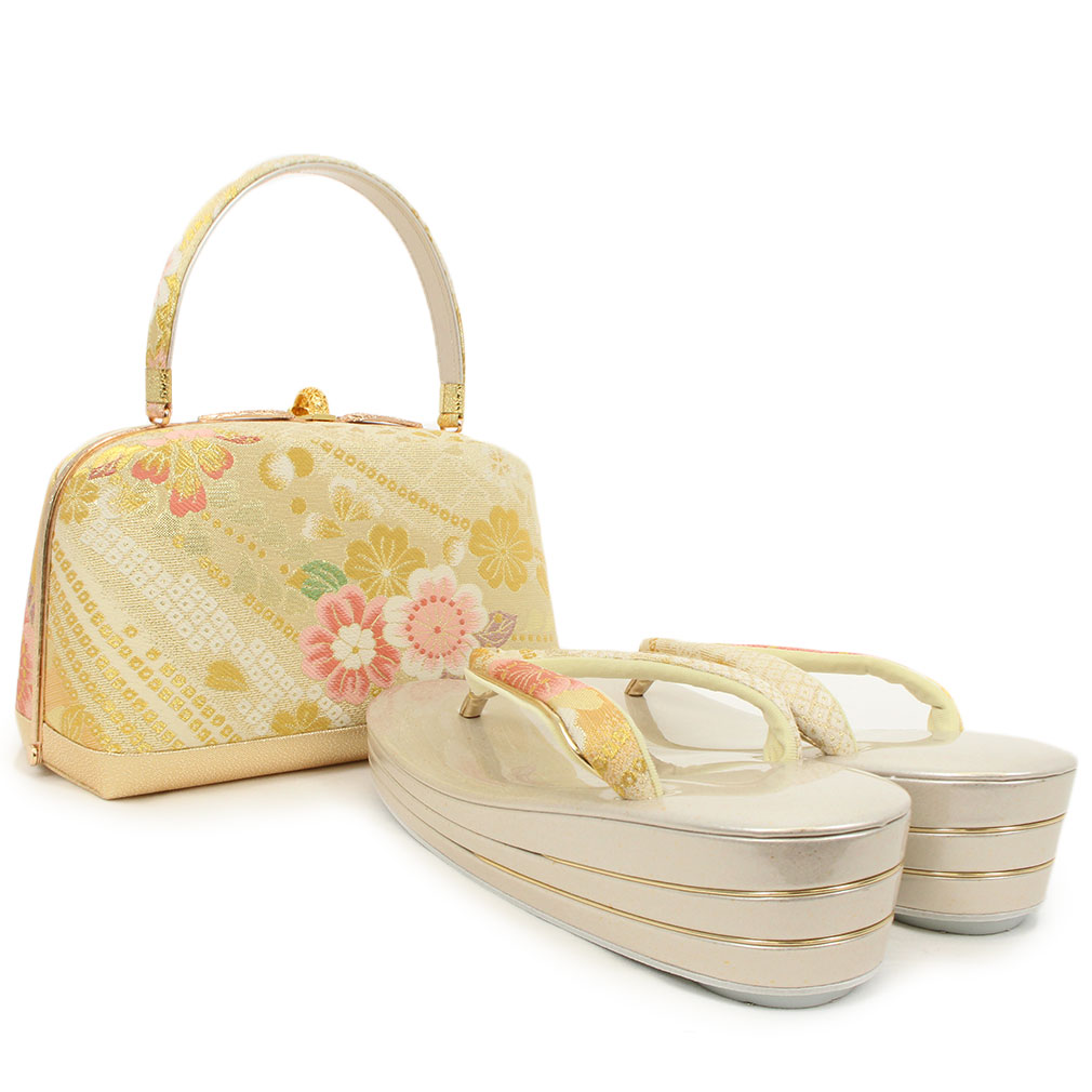 世美庵　礼装用草履バッグ