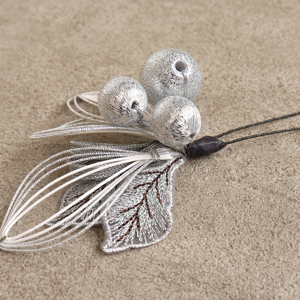 髪飾り 成人式 振袖 袴 花飾り 水引 葉 玉飾り 金 銀 全2タイプ かみかざり ヘアアクセ 振袖 振り袖 袴 成人式