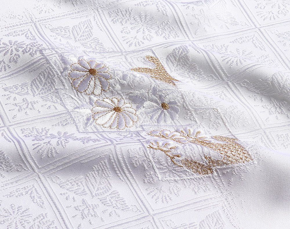 帯揚げ 帯締め 3点セット留袖用 フォーマル 絹 ＜松皮菱に菊＞ 刺繍 箱入り