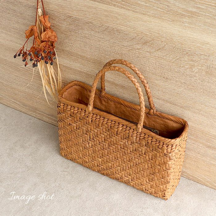 山葡萄かごバッグ山葡萄かごバッグ内布あり大人カゴバッグやまぶどう山ぶどう持ち手ハンドバッグきもの着物浴衣和装上品籠バッグかばんハンドバッグレディースナチュラル素材かごバッグ夏バッグトートバッグおしゃれfs