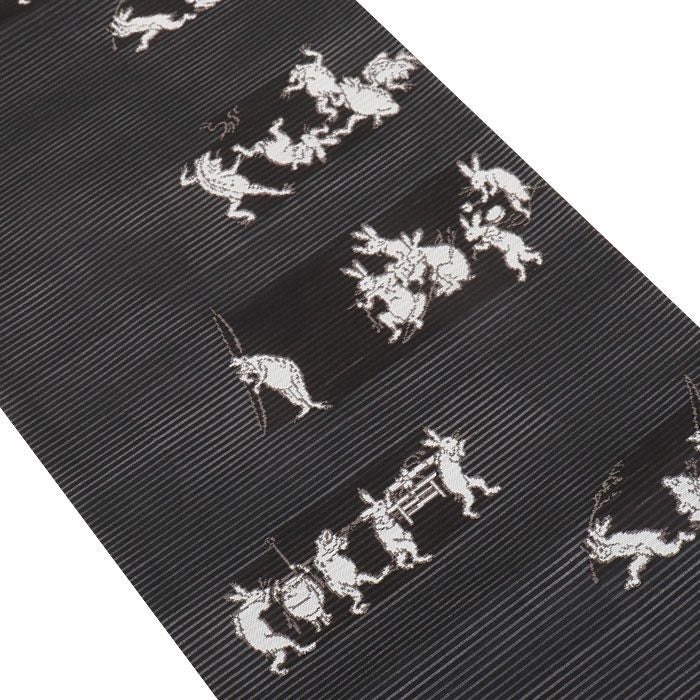 小紋紬色無地御召などのお着物にすぐ使えるお仕立て上がり九寸名古屋帯。春秋冬袷単衣の時期のお着物のお締めいただけます。