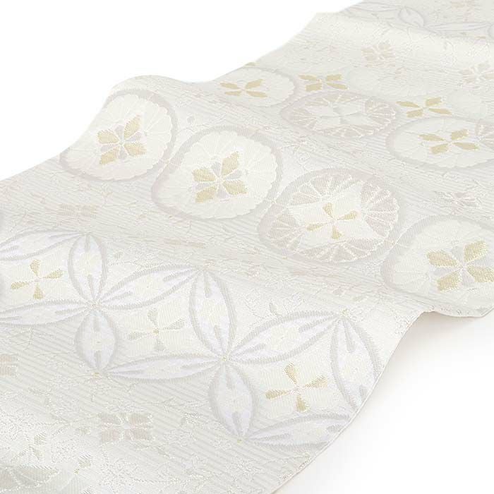 結婚式の黒留袖色留袖や訪問着に合わせたい仕立て上がり袋帯。入学式やお宮参り七五三参り等お子様の行事の礼装にも最適。フォーマルな着物を上品に装う袋帯。