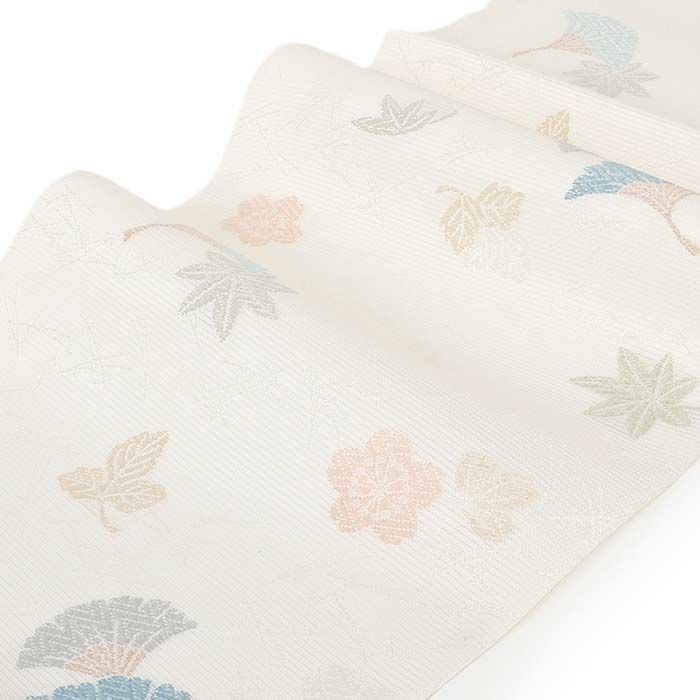 結婚式の黒留袖色留袖や訪問着に合わせたい仕立て上がり袋帯。入学式やお宮参り七五三参り等お子様の行事の礼装にも最適。フォーマルな着物を上品に装う袋帯。