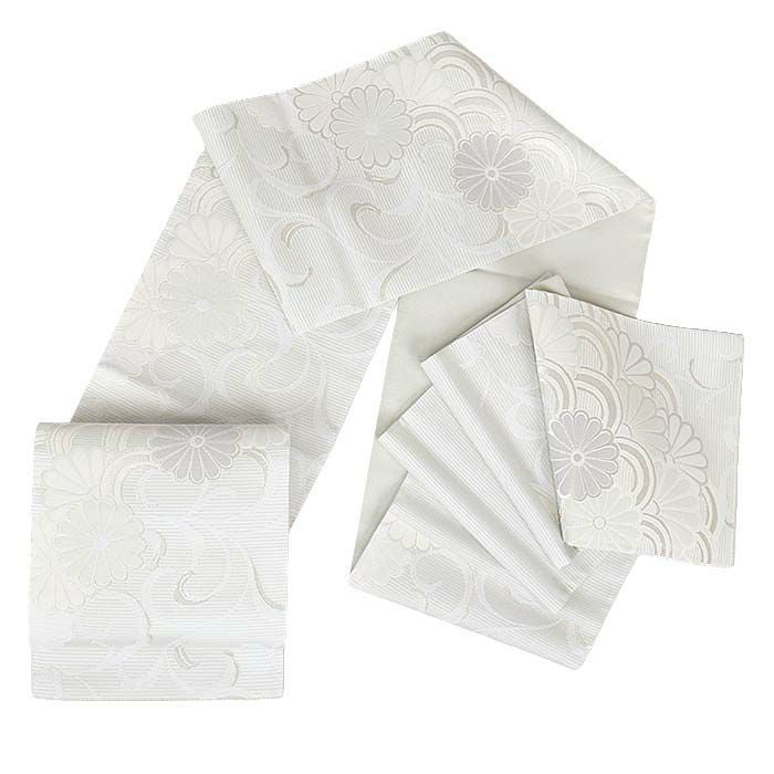 結婚式の黒留袖色留袖や訪問着に合わせたい仕立て上がり袋帯。入学式やお宮参り七五三参り等お子様の行事の礼装にも最適。フォーマルな着物を上品に装う袋帯。