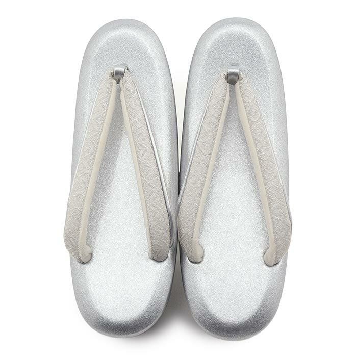 草履留袖用訪問着用レディース紗織沙織Mサイズシルバー菱合皮3枚芯かかと高め日本製痛くない歩きやすい女性黒留袖色留袖礼装用フォーマル結婚式ぞうり草履着物草履単品草履だけ