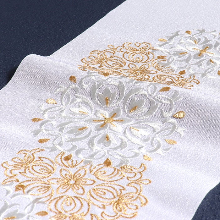 半衿刺繍半衿白半衿留袖用訪問着用振袖用衿秀4Type白金松青海華紋松竹梅藤の花ポリエステル日本製メール便対応可黒留袖色留袖訪問着振袖礼装用フォーマル色無地付け下げ結婚式お宮参り七五三刺繍半衿京都えりひで