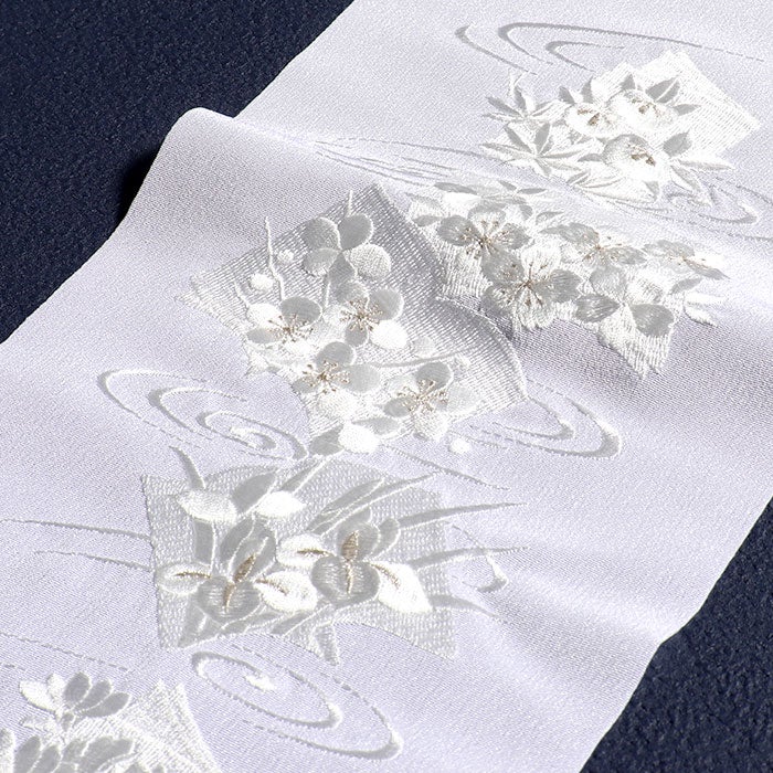 半衿刺繍半衿白半衿留袖用訪問着用振袖用衿秀4Type白銀ホワイトシルバー花流水華七宝花橘花椿ポリエステル日本製メール便対応可黒留袖色留袖訪問着振袖卒業袴礼装用フォーマル色無地付け下げ結婚式お宮参り七五三刺繍半衿京都えりひで