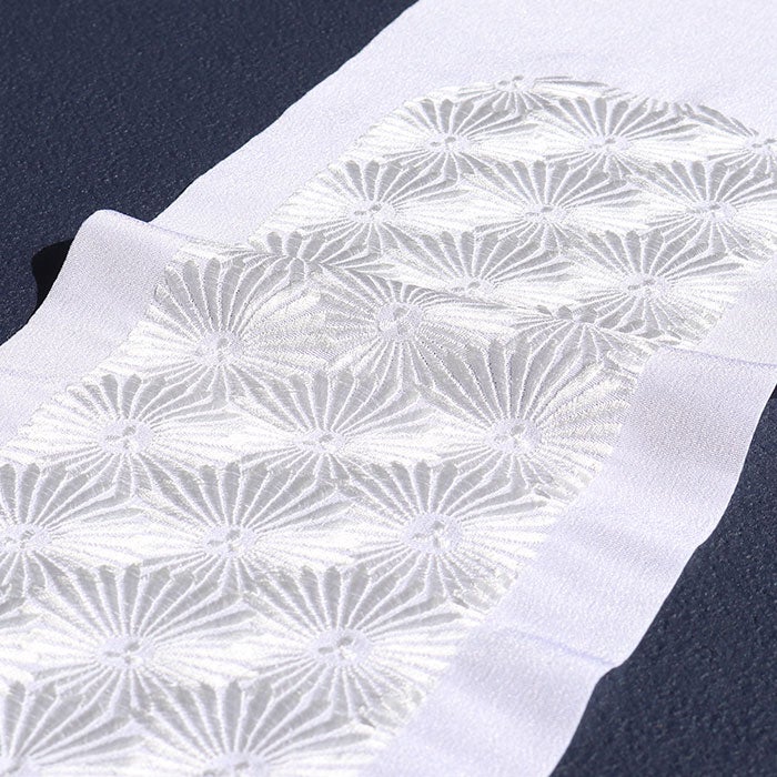 半衿刺繍半衿白半衿留袖用訪問着用振袖用衿秀4Type白ホワイト七宝小桜葵唐草千歳松葉花重ねポリエステル日本製メール便対応可黒留袖色留袖訪問着振袖卒業袴礼装用フォーマル色無地付け下げ結婚式お宮参り七五三刺繍半衿京都えりひで