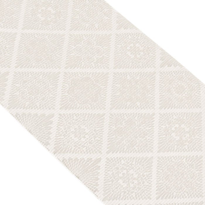 結婚式の黒留袖色留袖や訪問着に合わせたい仕立て上がり袋帯。入学式やお宮参り七五三参り等お子様の行事の礼装にも最適。フォーマルな着物を上品に装う袋帯。