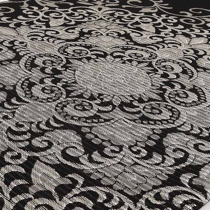 結婚式の黒留袖色留袖や訪問着に合わせたい仕立て上がり袋帯。入学式やお宮参り七五三参り等お子様の行事の礼装にも最適。フォーマルな着物を上品に装う袋帯。