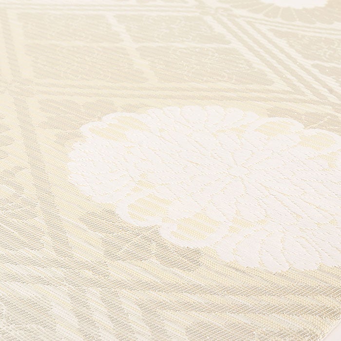 結婚式の黒留袖色留袖や訪問着に合わせたい仕立て上がり袋帯。入学式やお宮参り七五三参り等お子様の行事の礼装にも最適。フォーマルな着物を上品に装う袋帯。