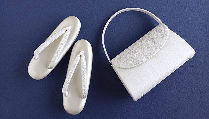 草履バッグセット留袖用訪問着用草履バッグ岩佐キステオリジナルMLサイズゴールドシルバー金銀アラベスク2枚芯日本製すげ穴なし痛くない黒留袖色留袖礼装用フォーマル結婚式ぞうり草履草履バック草履バックセット着物kisste